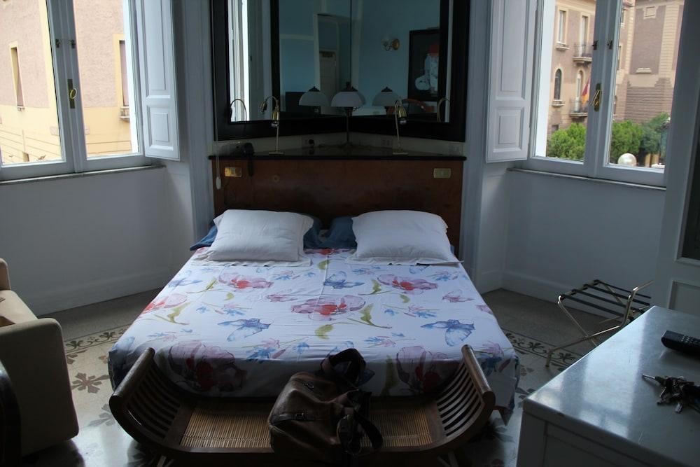 Hotel Emona Aquaeductus Rome Bagian luar foto